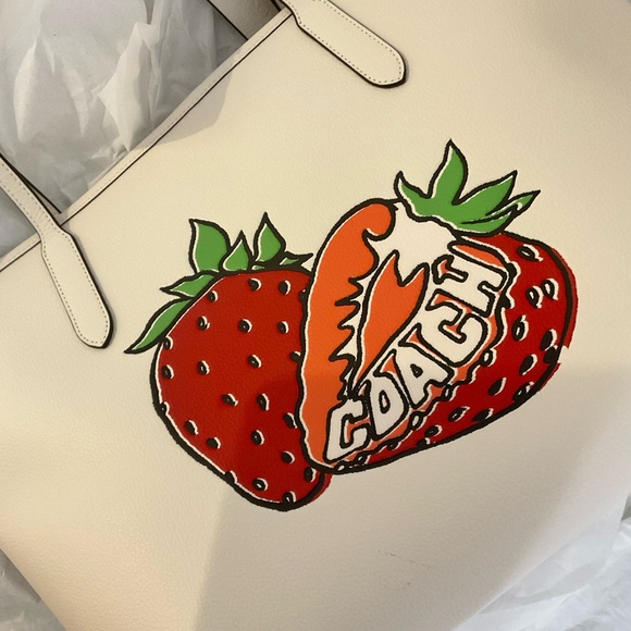 Coach City Tote Bag With Strawberry Graphic $450 RETAIL SOLD OUT - Picture 16 of 16